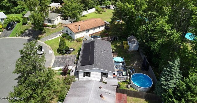 14 Cedar Ct, Manalapan, NJ 07726 - bird's eye view of a pool