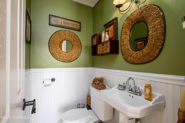 9 Partridge Ave, Freehold, NJ 07728 - bathroom with wainscoting