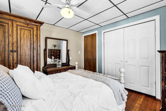 194 Washington St, Keyport, NJ 07735 - bedroom featuring dark wood-type flooring and a drop ceiling