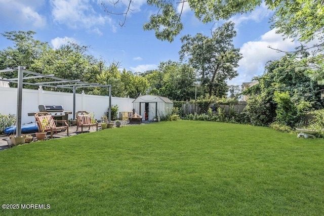 194 Washington St, Keyport, NJ 07735 - fenced backyard featuring a shed