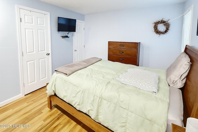 20 Woodridge Ave, Toms River, NJ 08755 - bedroom with wood finished floors