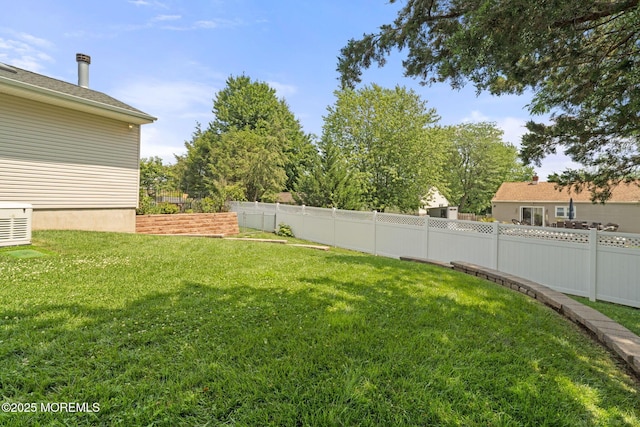 6 Frances Ct, Red Bank, NJ 07701 - view of yard