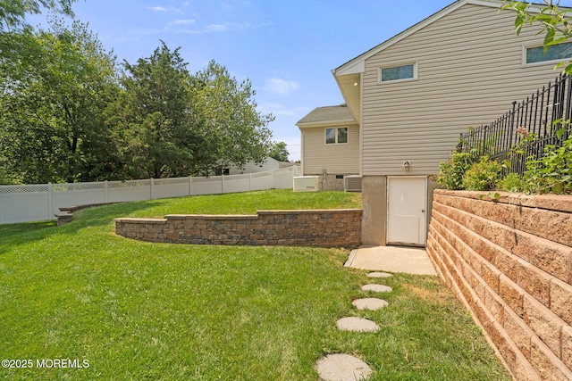 6 Frances Ct, Red Bank, NJ 07701 - view of fenced backyard