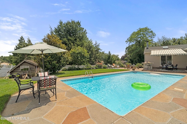 6 Frances Ct, Red Bank, NJ 07701 - swimming pool featuring a patio, outdoor dining area, and a yard