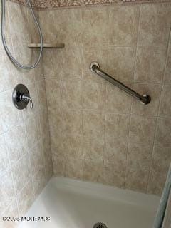26 Pinckney Rd Unit C, Red Bank, NJ 07701 - bathroom featuring tiled shower