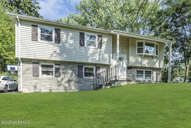 123 Susan Dr, Jackson, NJ 08527 - bi-level home with a front lawn and stone siding