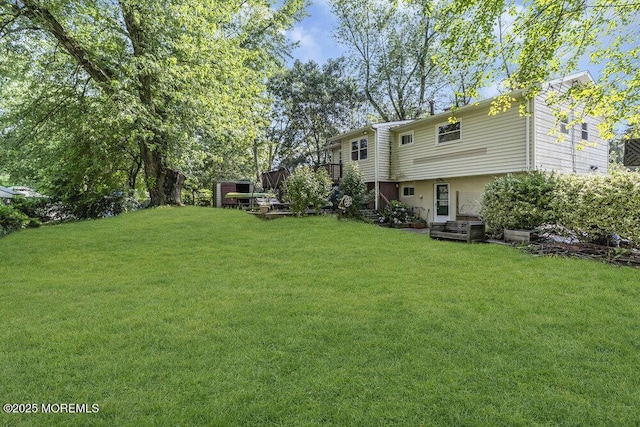 123 Susan Dr, Jackson, NJ 08527 - view of grassy yard with a shed