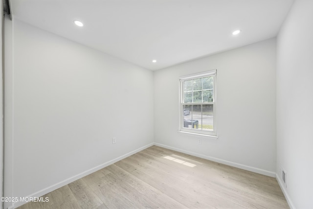 410 Owls Nest Ct, Jackson, NJ 08527 - unfurnished room featuring light wood-style floors and recessed lighting