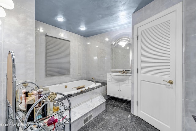 21 Alberta Dr, Marlboro, NJ 07746 - photo 29