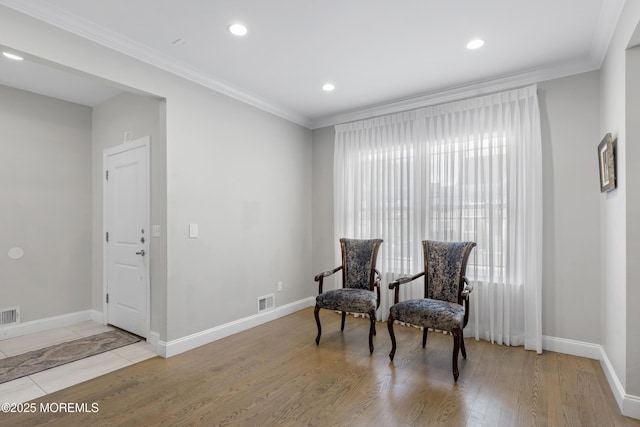 94 Bradhurst Ave, Lakewood, NJ 08701 - sitting room featuring light wood-style flooring, ornamental molding, and recessed lighting