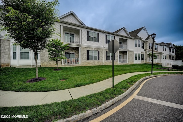 111 Canterbury Ln, Morganville, NJ 07751 - photo 1