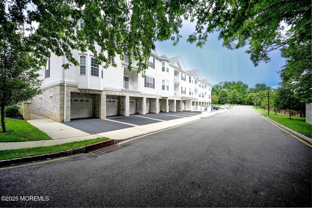 111 Canterbury Ln, Morganville, NJ 07751 - photo 41