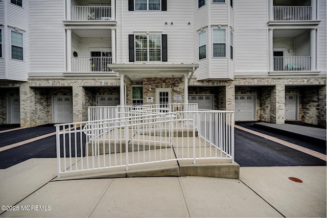 111 Canterbury Ln, Morganville, NJ 07751 - photo 42