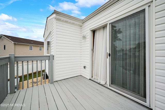 3 Dublin Ln, Hazlet, NJ 07730 - view of wooden terrace