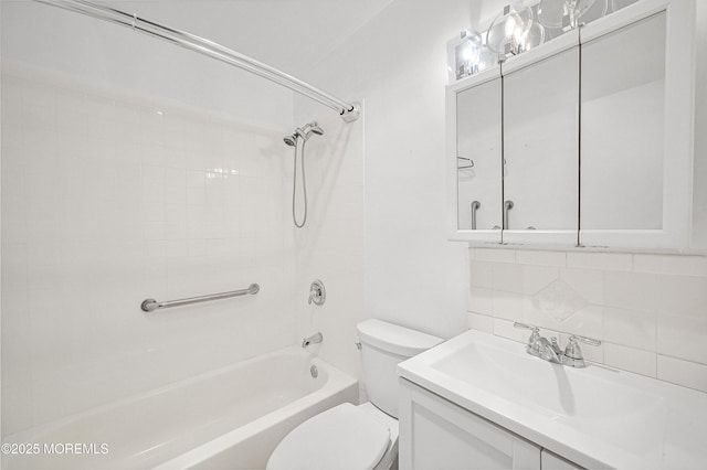 3 Dublin Ln, Hazlet, NJ 07730 - full bath with tasteful backsplash, shower / washtub combination, and vanity