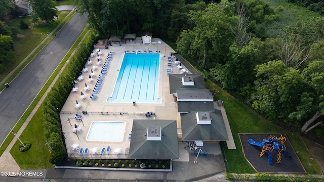 20 Kenwood Ln, Old Bridge, NJ 08857 - bird's eye view of a pool