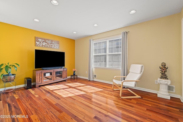 7 Warbler Rd, Marlboro, NJ 07746 - sitting room featuring wood finished floors and recessed lighting