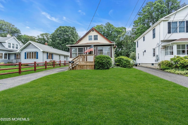 833 Lincoln St, Red Bank, NJ 07701 - view of front of property with a sunroom