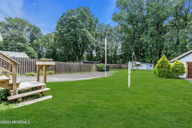 833 Lincoln St, Red Bank, NJ 07701 - view of yard featuring view of wooded area