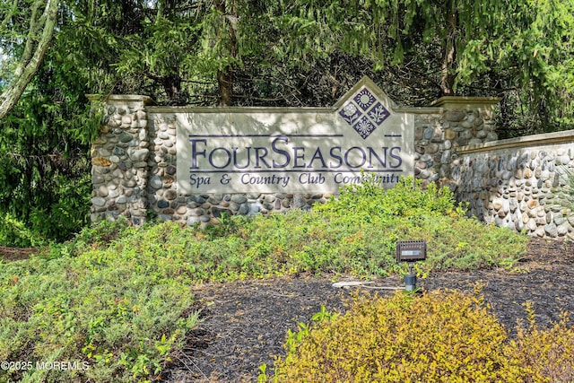 1 Silverspring Dr, Lakewood, NJ 08701 - view of community sign