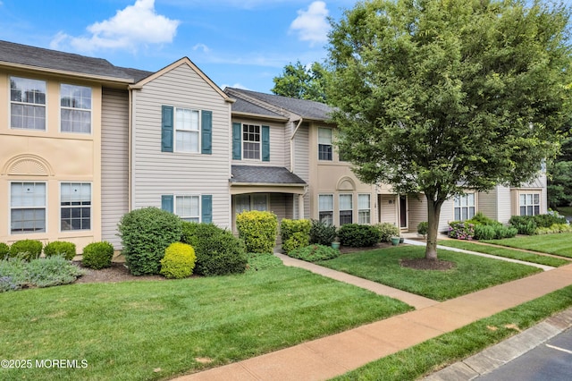 18 Remington Dr Unit 5, Freehold, NJ 07728 - view of property with a front yard