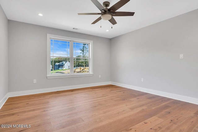 451 Woodbury Dr, Jackson, NJ 08527 - unfurnished room with light wood finished floors, a ceiling fan, and recessed lighting