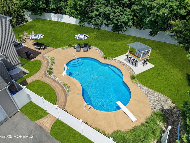 1667 Kalvel Ct, Toms River, NJ 08755 - view of swimming pool featuring a patio, a fenced backyard, and a diving board