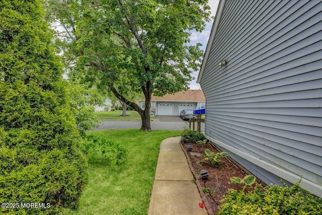 128 Korn Market Unit E, Freehold, NJ 07728 - view of green lawn