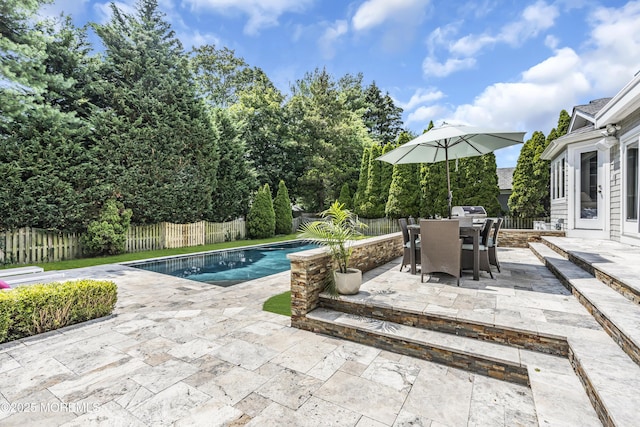 20 Wardell Ave, Rumson, NJ 07760 - view of pool featuring a patio, outdoor dining area, and a fenced backyard