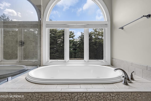 20 Wardell Ave, Rumson, NJ 07760 - bathroom with a bath