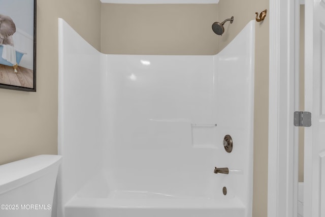 1066 Windlass Dr, Manahawkin, NJ 08050 - full bath featuring toilet and bathing tub / shower combination