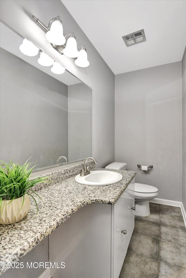 25 Forman Ln, Manalapan, NJ 07726 - bathroom with baseboards and vanity