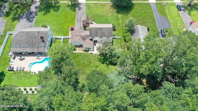 25 Forman Ln, Manalapan, NJ 07726 - bird's eye view of a pool