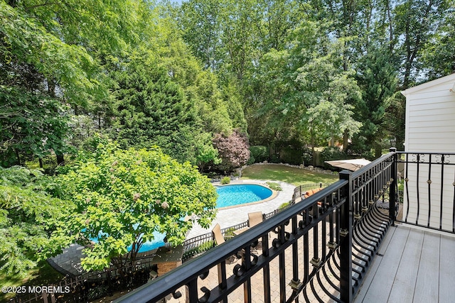 7 Lorraine Ct, East Brunswick, NJ 08816 - balcony featuring view of pool area