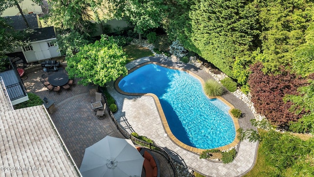 7 Lorraine Ct, East Brunswick, NJ 08816 - view of pool with outdoor dining area and a patio
