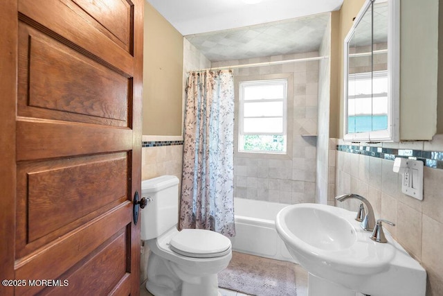 660 Herbertsville Rd, Brick, NJ 08724 - bathroom featuring tile walls, shower / bath combo with shower curtain, and tile patterned flooring