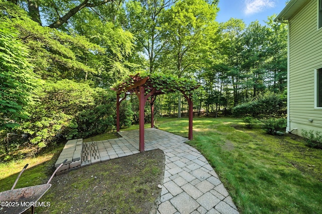 7 Stony Ridge Dr, Hillsdale, NJ 07642 - view of green lawn featuring a patio area