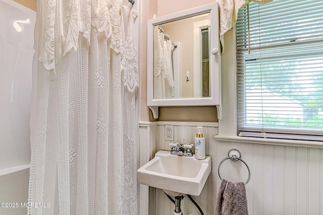 1416 Garven Ave, Ocean Twp, NJ 07712 - bathroom with curtained shower