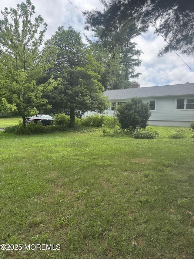 132 Harrison Ave, Fair Haven, NJ 07704 - view of grassy yard