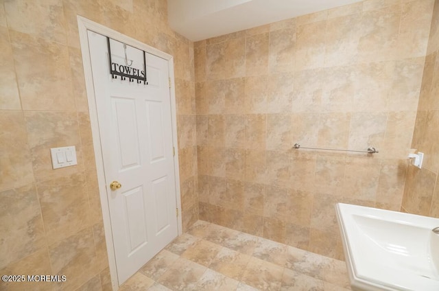 95 E Parsonage Way, Manalapan, NJ 07726
