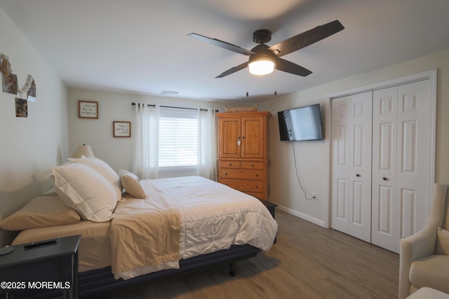 1113 Pemberton St, Toms River, NJ 08757 - bedroom featuring wood finished floors, a closet, and ceiling fan