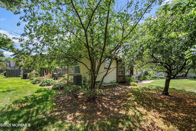 153D Concordia Cir, Monroe, NJ 08831 - view of yard
