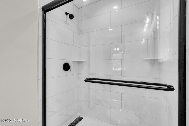 629 Monmouth Ave, Toms River, NJ 08757 - full bathroom featuring a shower stall