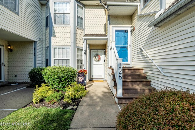 127 Evergreen Ct, Freehold, NJ 07728 - photo 3