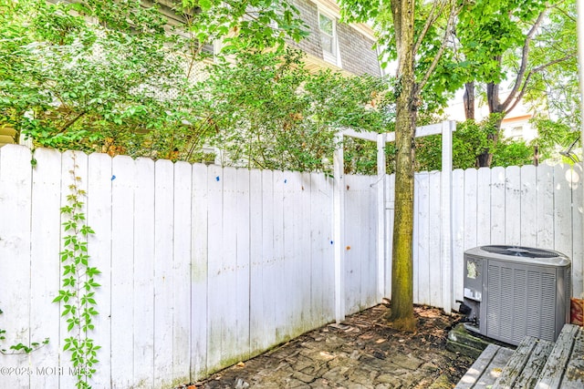 132 Heck Ave, Ocean Grove, NJ 07756 - view of yard