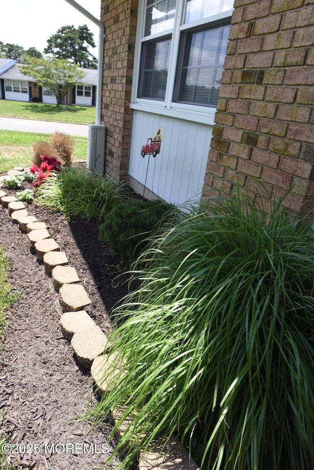 8B Cambridge Cir, Manchester, NJ 08759 - exterior view of brick siding