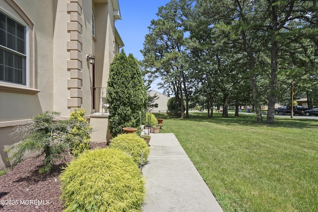 29 Lorton Rd, Old Bridge, NJ 08857 - view of grassy yard