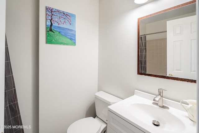 28 Dortmunder Dr, Manalapan, NJ 07726 - full bath with vanity and a shower with curtain