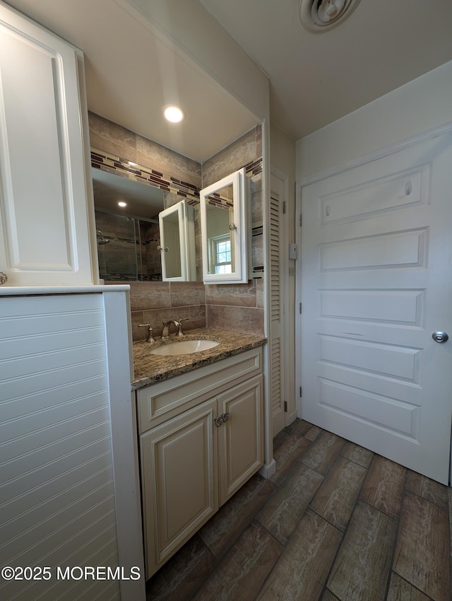 44J Cambridge Ct Unit 2010, Lakewood, NJ 08701 - full bathroom with vanity and wood finished floors
