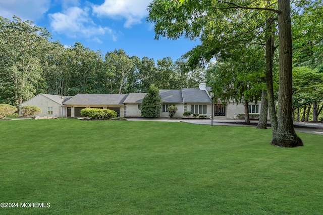 222 Bartley Rd, Jackson, NJ 08527 - ranch-style house featuring a front yard